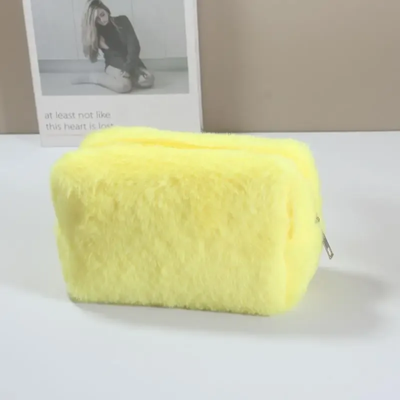 sacs à maquillage en peluche pour femmes, organiseur de voyage doux, trousse de maquillage pour jeunes filles, étui à cosmétiques, accessoires essentiels