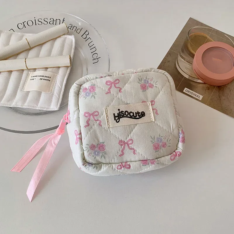 sacs à cosmétiques coréens avec nœud papillon et dentelle pour femmes, sac de maquillage doux à main, sacs de rangement d'articles de maquillage de voyage pour filles, mode