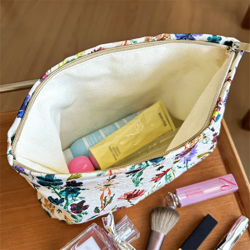nouvelle trousse de toilette florale de style français, grande trousse de toilette en toile, organiseur de maquillage portable pour les voyages et l'usage quotidien
