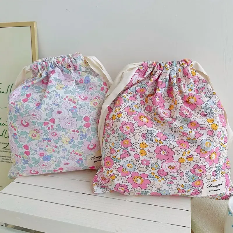 Sac à cordon en coton à fleurs de style vintage, pochette de rangement faite à la main pour cadeaux de demoiselles d'honneur, 1 pièce