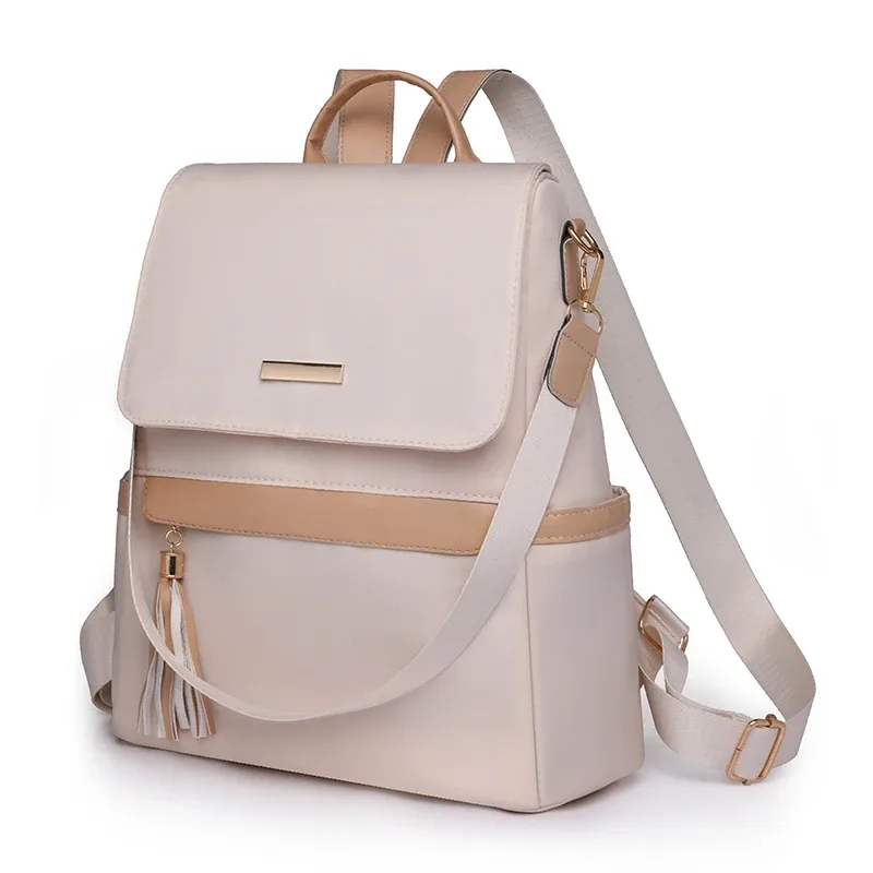 1 sac à dos classique antivol de taille moyenne avec des bretelles réglables noires minimalistes, parfait pour les activités de plein air, les voyages et les sorties.