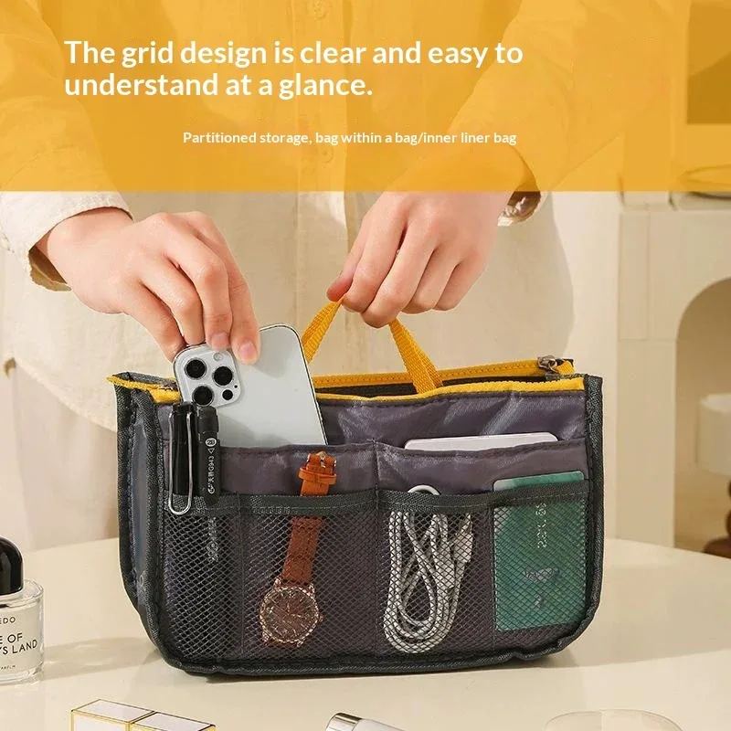 sac de rangement multifonctionnel à double fermeture éclair, grande capacité, pour l'organisation et le classement des articles de maquillage et de toilette.