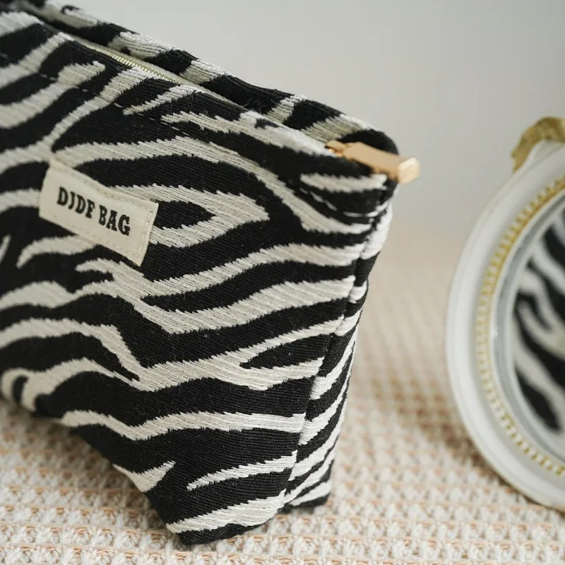 sac de maquillage imprimé zèbre pour femme, petit article en toile, sac de rangement pour cosmétiques, pochette portable à fermeture éclair, porte-monnaie compiedmont ins