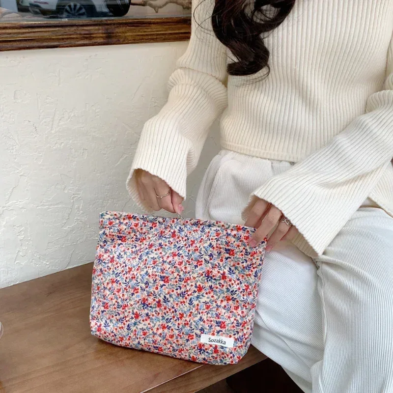 sac à cosmétiques rétro à fleurs, pochette de maquillage, trousse de toilette portable de grande capacité, organisateur de soins de la peau, pochette quotidienne