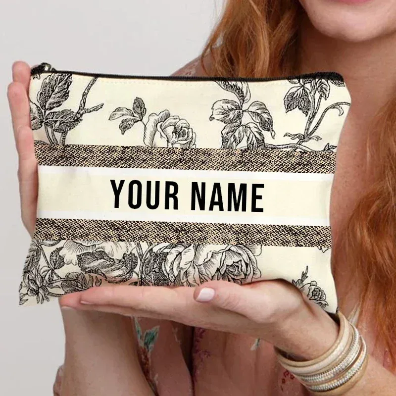 organisateur de cosmétiques de voyage avec nom personnalisé, pochette de rangement pour fournitures de bureau pour femmes, sac de maquillage en toile cadeau personnalisé, trousse à crayons
