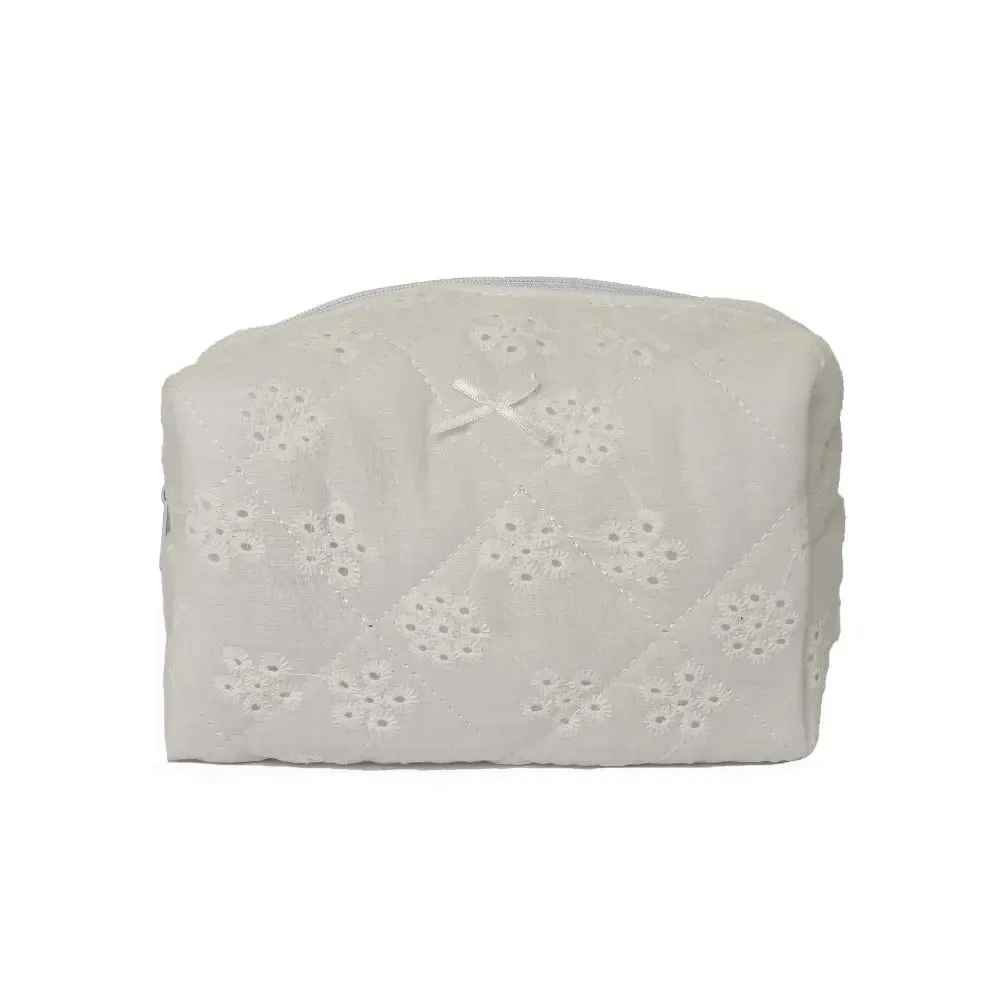 ins – trousse de maquillage matelassée, sac de rangement de voyage en dentelle blanche avec nœud élégant, sac à cosmétiques brodé floral, trousse de toilette de voyage