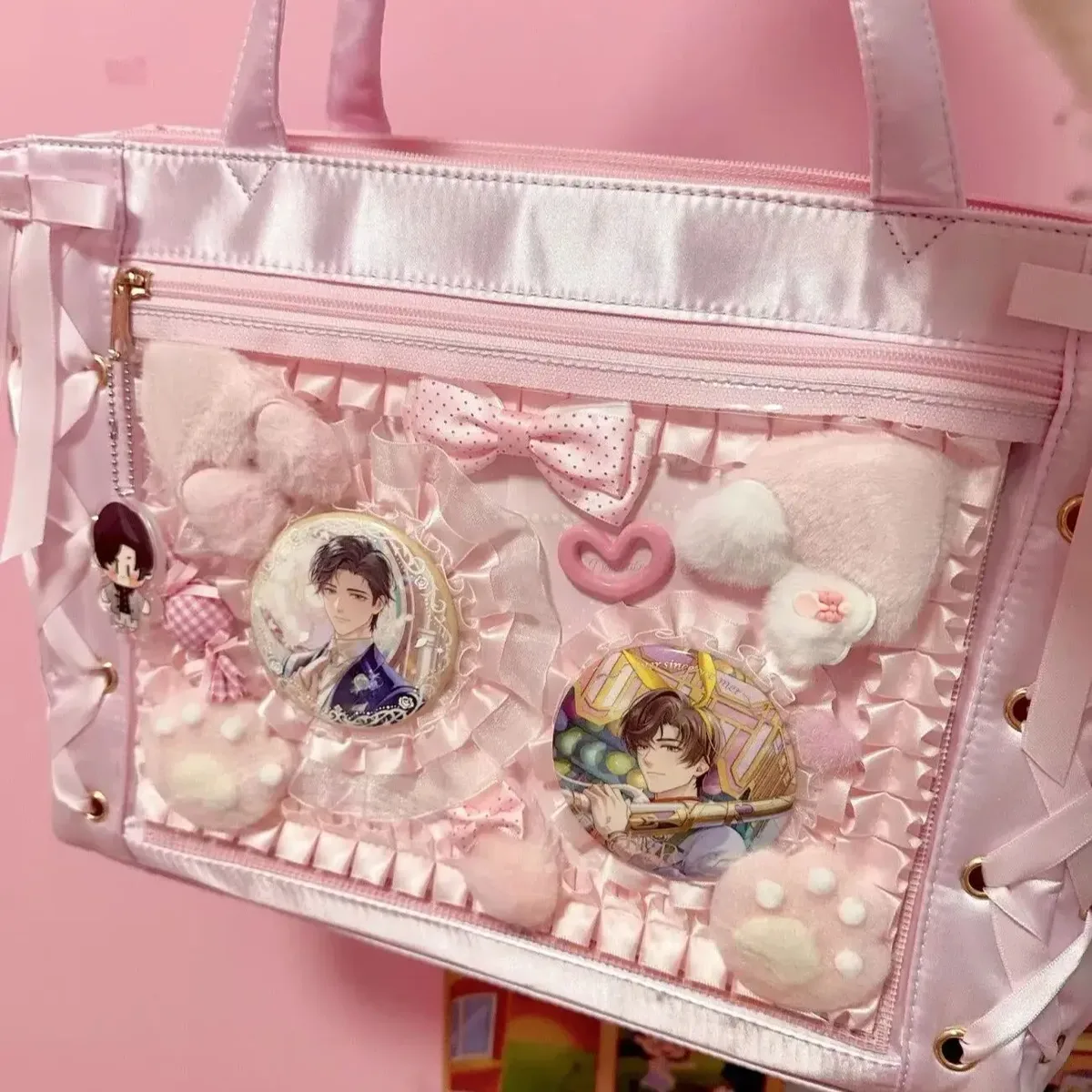 planche ita finition rose, style peluche mignon, sac ita, organisateur de badges, planche d'organisation de badges, accessoires itabag