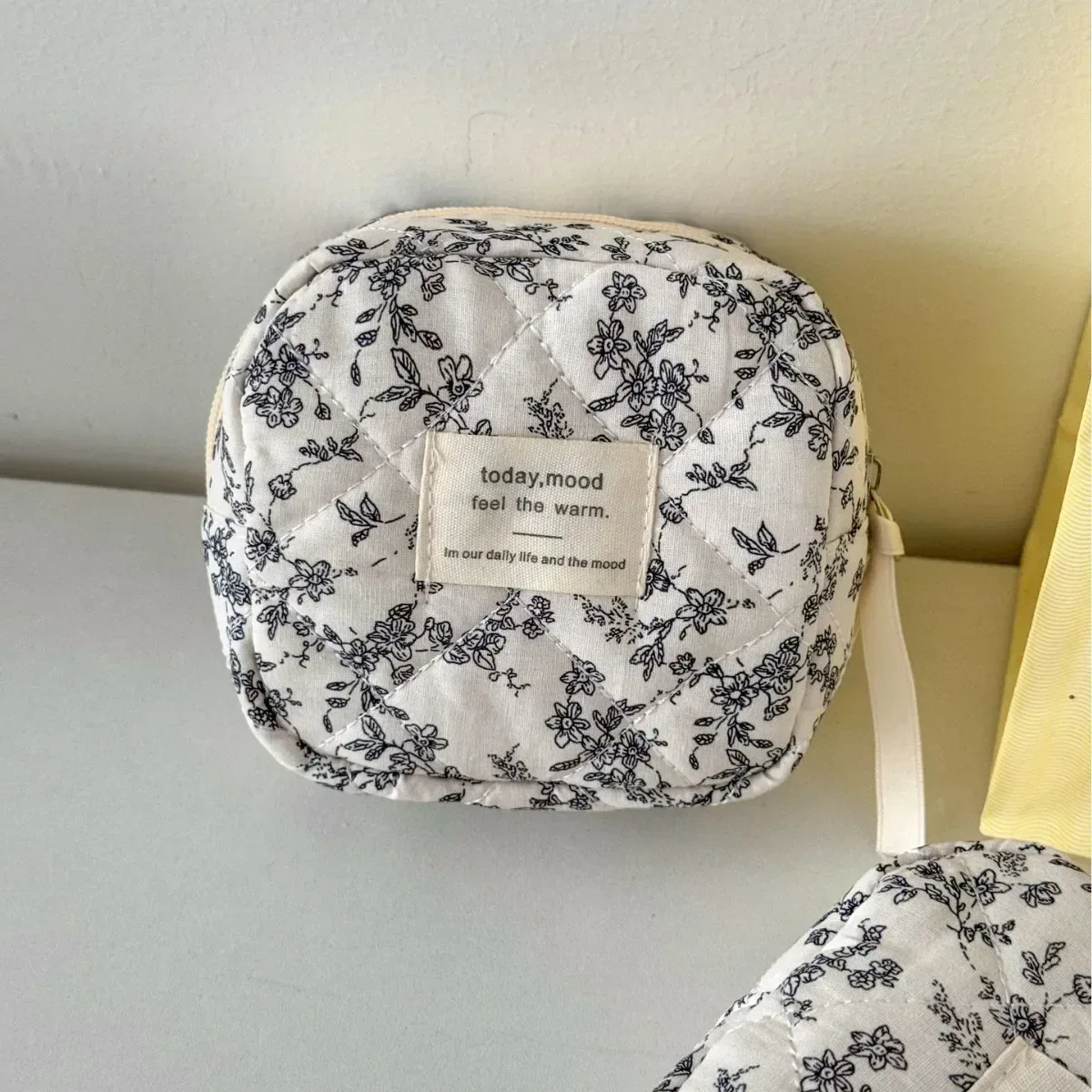 kawaii – mini trousse de maquillage pour femmes, sac à cosmétiques portable pour rouge à lèvres, écouteurs, stockage de câbles de données