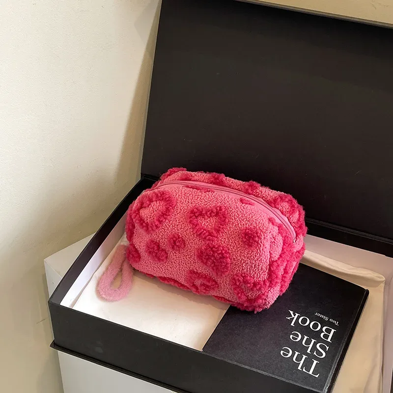sacs de maquillage en peluche avec poignée, sac de rangement de cosmétiques de voyage souple, organisateur portable imprimé d'amour, trousse à crayons, pochette mignonne