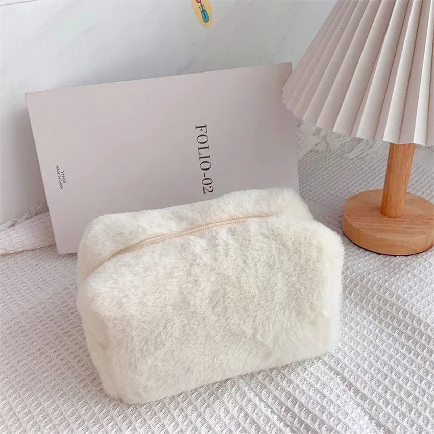 sac de maquillage en peluche douce pour femmes, sac de rangement de maquillage cosmétique moelleux, étui de voyage pour filles, sac à main de lavage de toilette, nouvelle collection hiver
