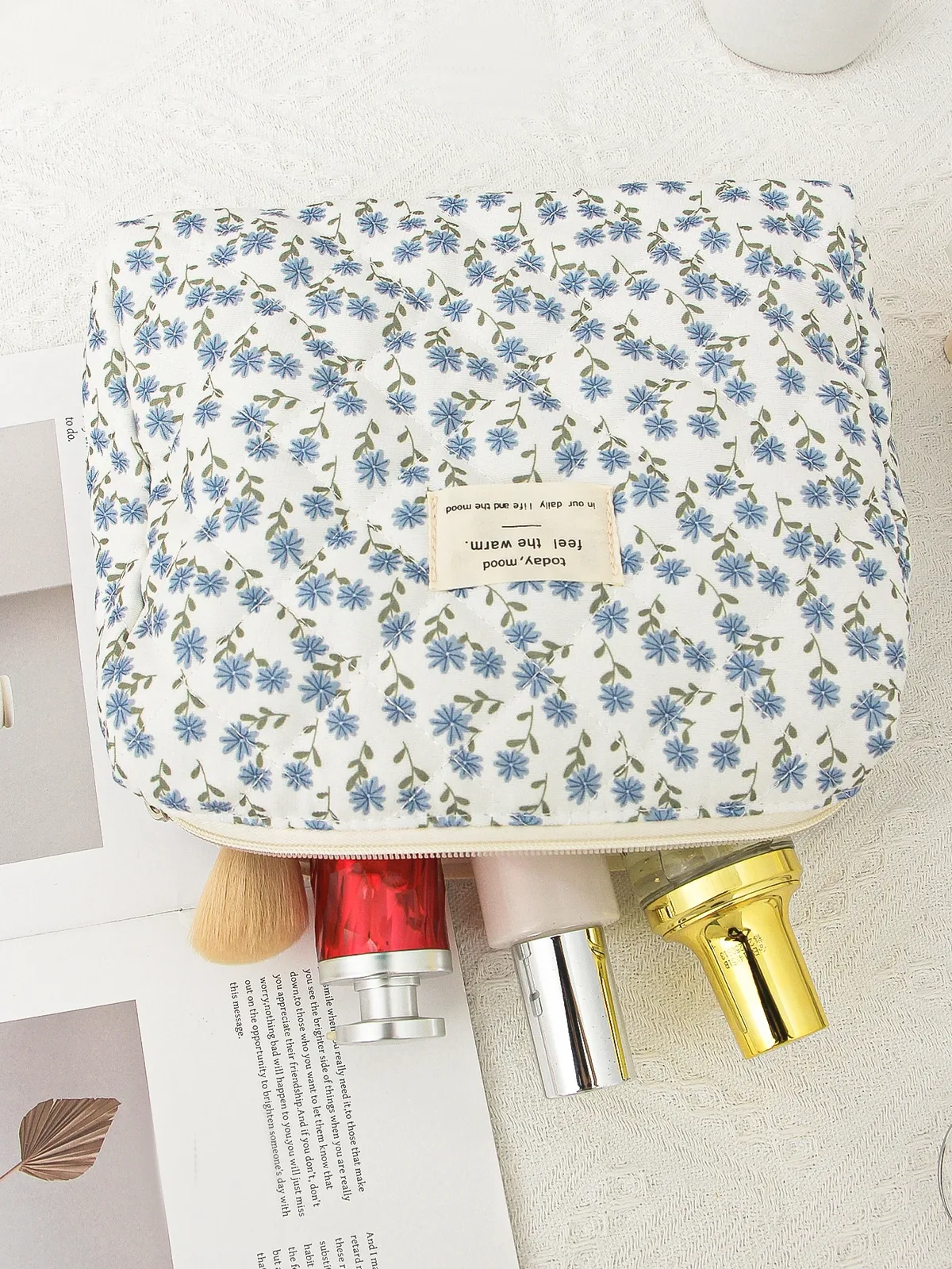 1 pièce/ensemble trousse de maquillage matelassée florale, trousse de maquillage multifonctionnelle, trousse de maquillage de voyage de grande capacité, ensemble de trousse de toilette portable mignonne