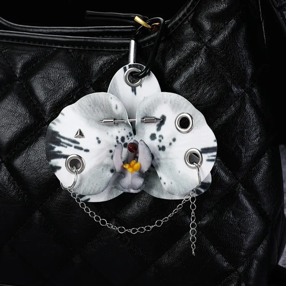 porte-clés créatif en forme de fleur d'orchidée et de lys, décoration de sac à dos, cadeaux, pendentif de sac floral, porte-clés d'orchidée papillon coloré