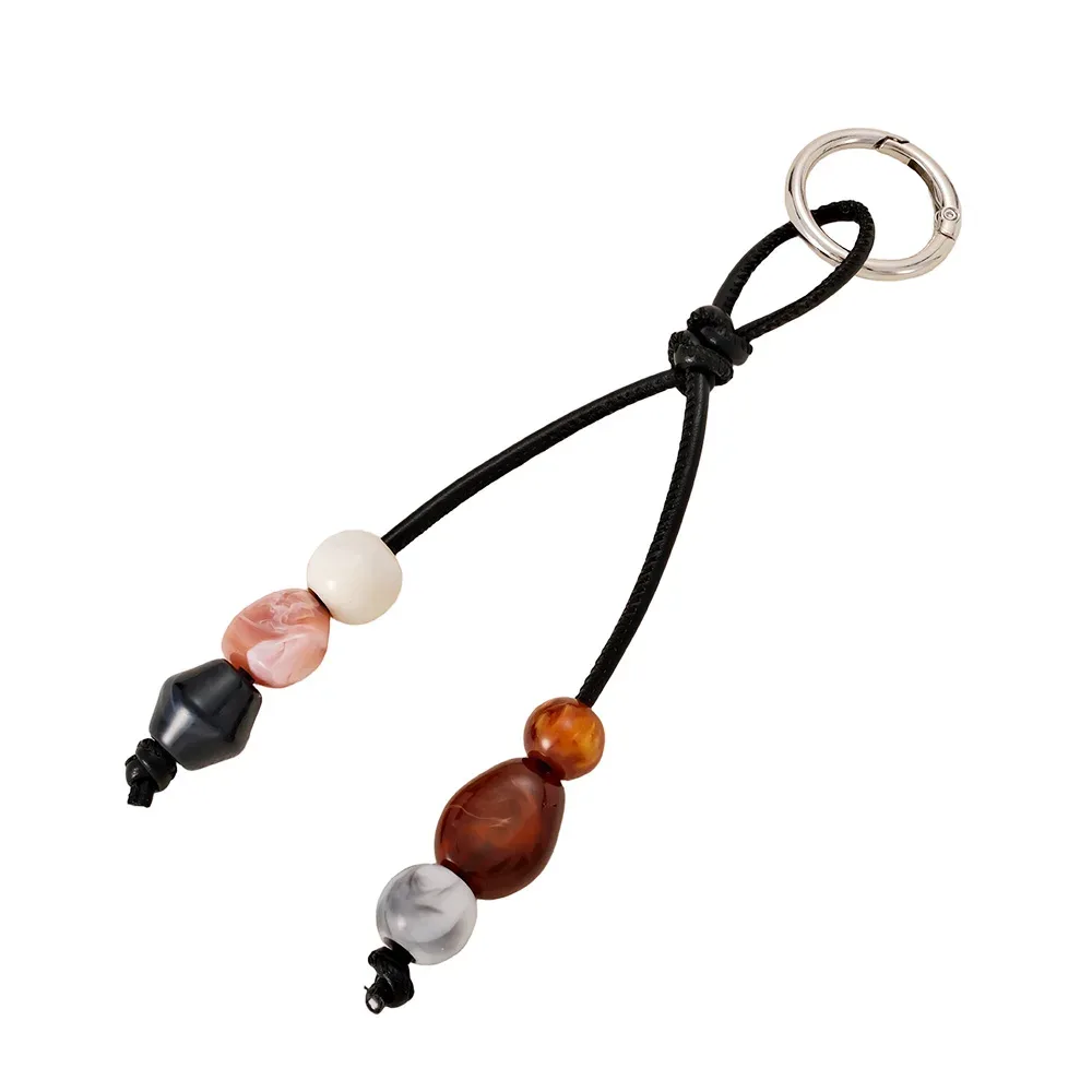 Porte-clés vintage en résine avec cordon en cuir pour homme et femme, accessoire rétro pour sac à dos, cadeau pour usage quotidien et voyage