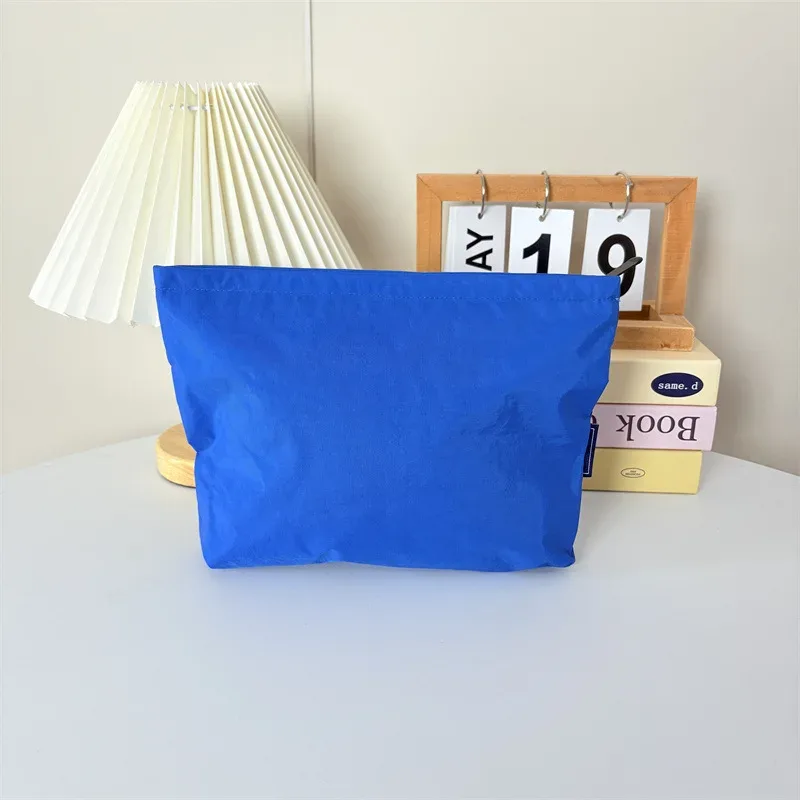 sac cosmétique en nylon avec logo imprimé personnalisé, couleur unie simple, pochette pour femme, grande capacité, fermeture éclair, sacs de rangement pour articles de toilette