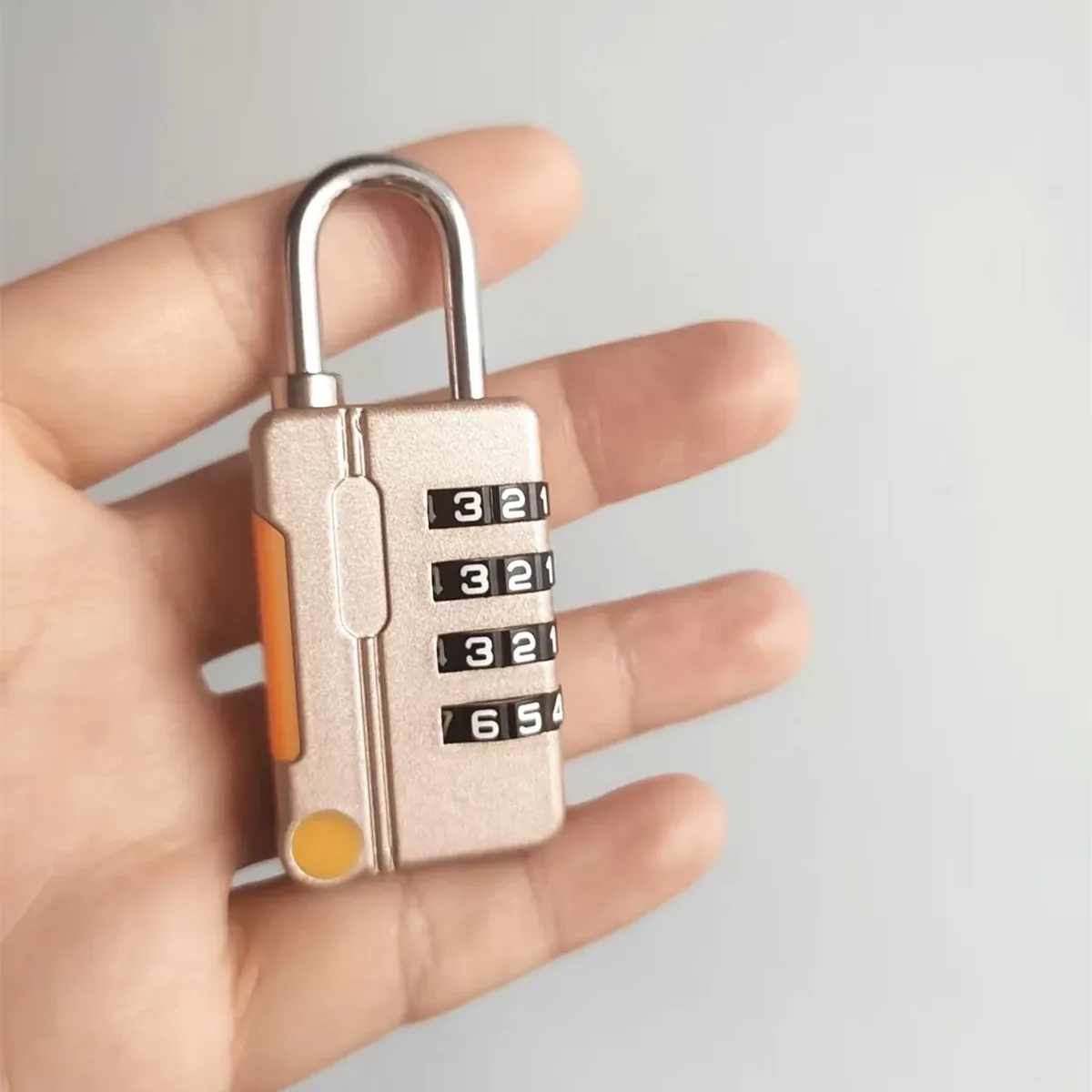 cadenas à combinaison à 4 chiffres, mini cadenas pour bagages, sacs à dos, salle de sport, école, armoire 814