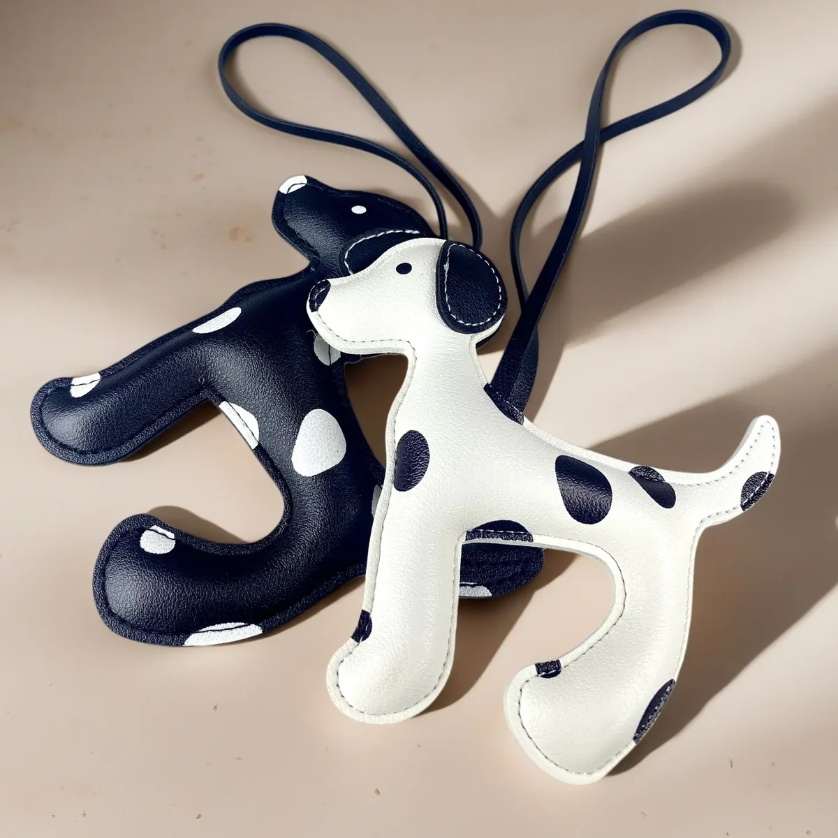 porte-clés en cuir pu dalmatien tacheté, grand breloque pour sac à main, sac à dos, cadeau pour les amoureux des chiens, cuir pu