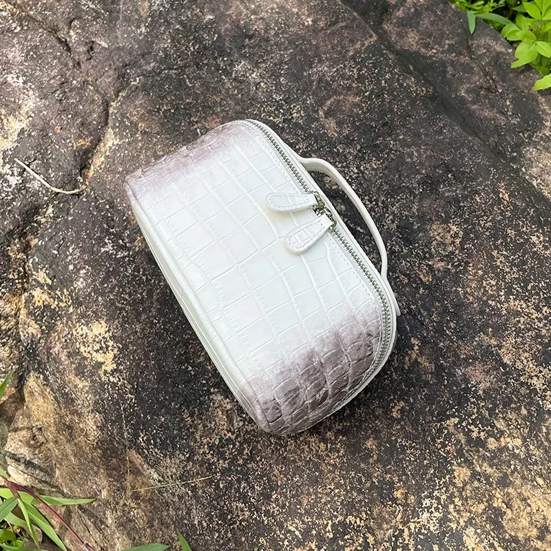 Sac de maquillage en cuir véritable à motif crocodile pour femmes, nouveau sac de toilette de luxe en cuir de vache de l'Himalaya, sac de rangement cosmétique de voyage