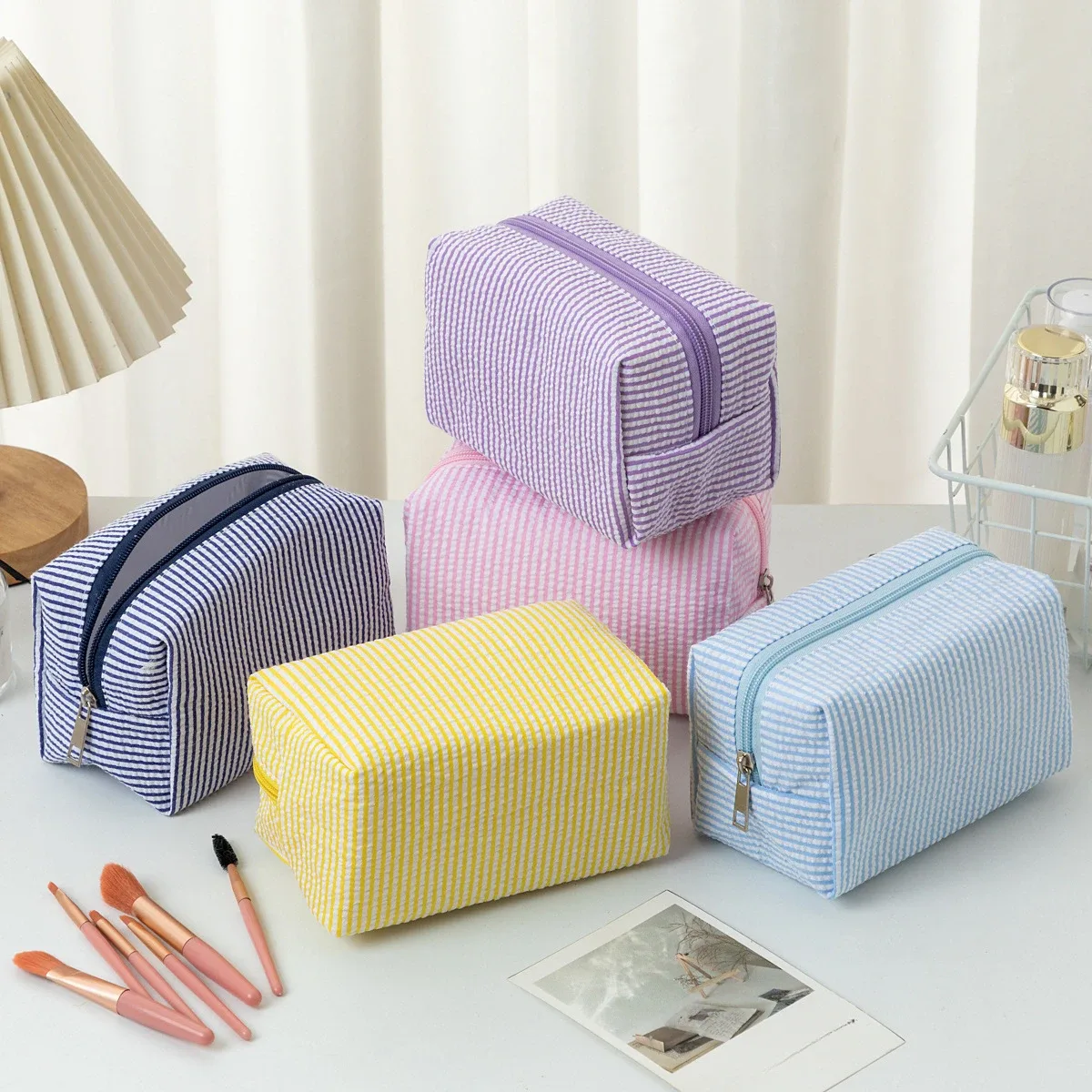 sac à cosmétiques rayé pour femmes, organisateur de maquillage de voyage à la mode, pochette de toilette portable à fermeture éclair pour filles