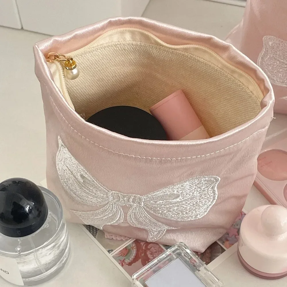 sac de maquillage rose mignon avec nœud, pochette de rangement pour articles de toilette avec fermeture éclair perlée, sac cosmétique brodé avec nœud pour femme