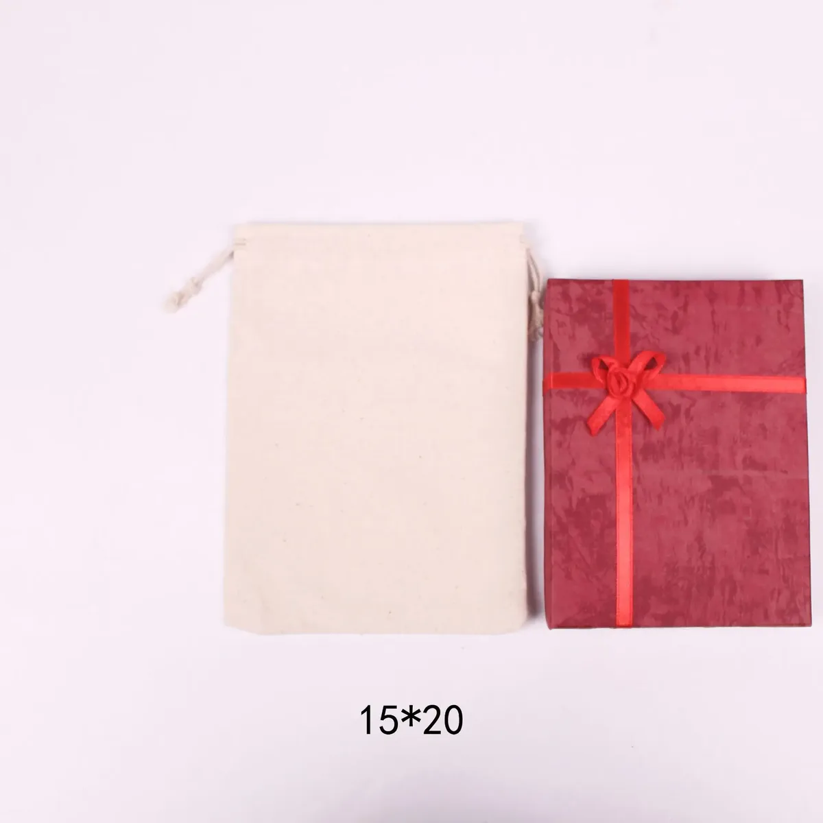 100 pcs/lot sacs en coton naturel 7x9 9x12 10x15 13x18 15x20cm pochettes cadeaux avec cordon de serrage sacs de rangement à domicile sac d'emballage logo personnalisé