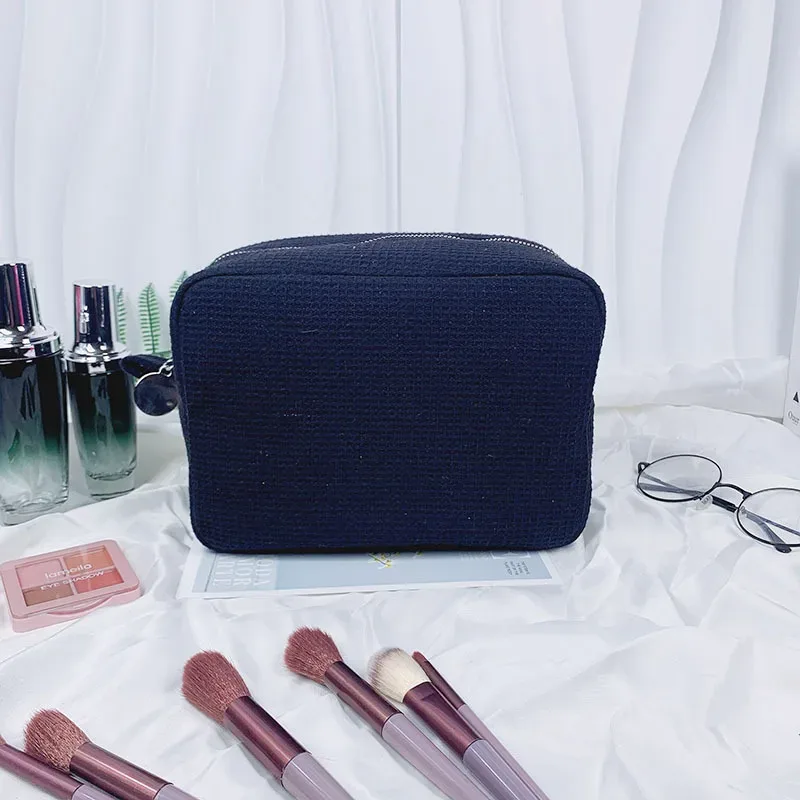pochette de maquillage personnalisée brodée avec nom, sac cosmétique sur mesure, cadeau pour demoiselle d'honneur, cadeau pour lune de miel, cadeau pour l'équipe de mariage
