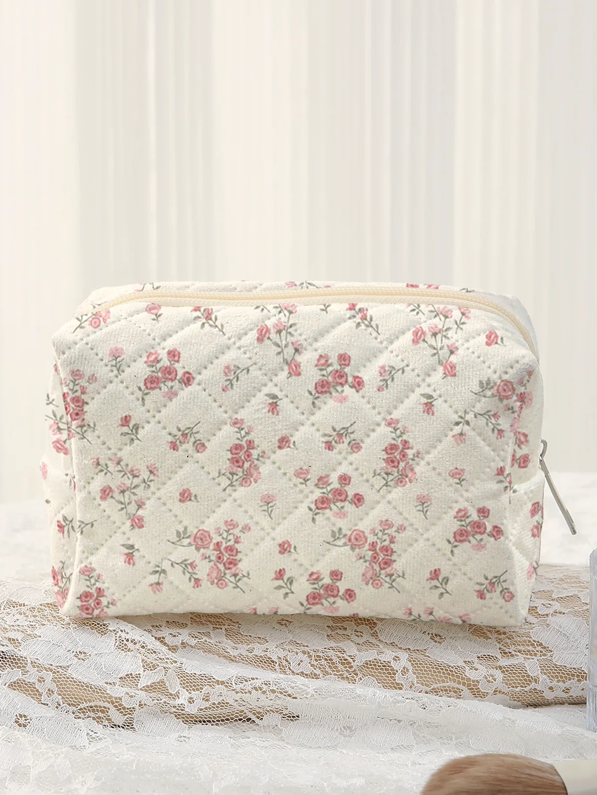 grande trousse de toilette matelassée, mini trousse à maquillage à fermeture éclair avec imprimé floral rose délicat, pochette de rangement pour femme pour le quotidien et les voyages