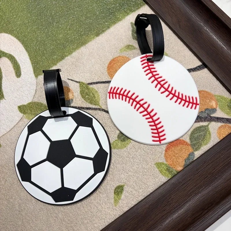 1/2 étiquettes de bagage en silicone souple anti-perte pour le sport (basketball, football, baseball) – idéales pour valises et sacs à dos de voyage