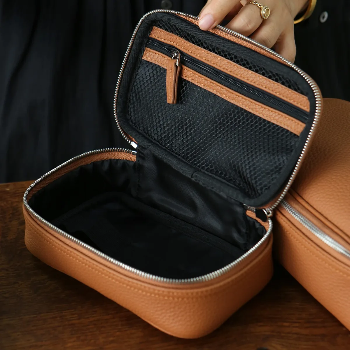 sac de maquillage en cuir véritable, design simple, cuir de vachette de première qualité, sac de toilette portable, sac de rangement pour cosmétiques pour femmes, sac de voyage