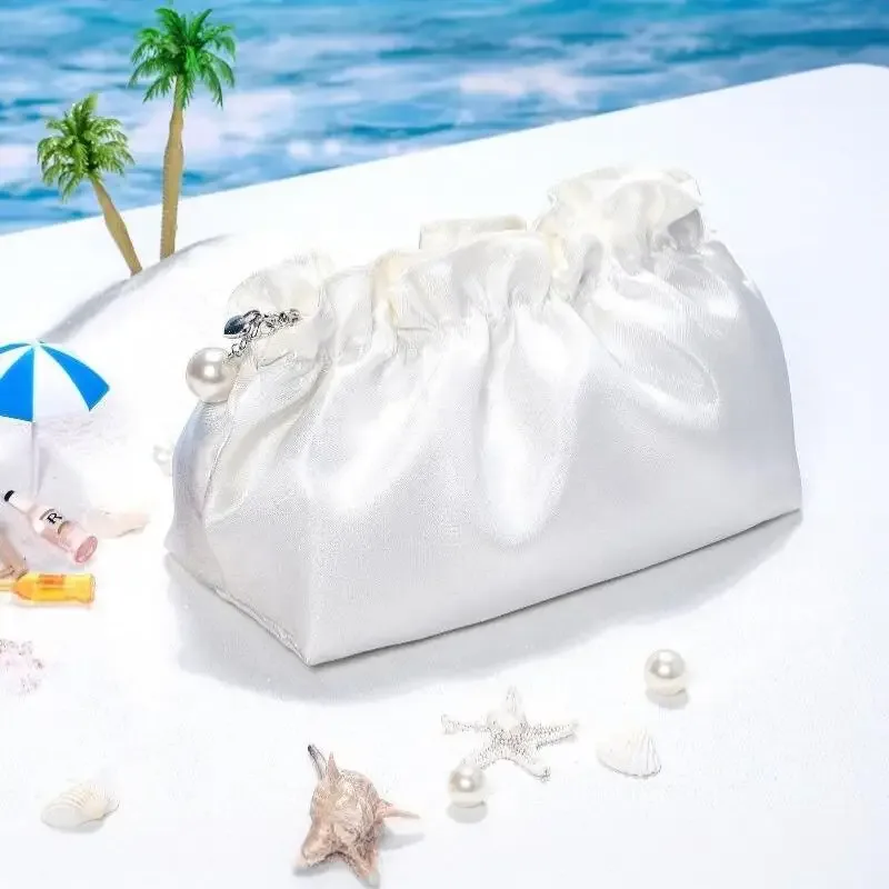 sac de maquillage portable en polyester, forme nuage, fermeture à cordon, pochette cosmétique, surface brillante, grande capacité, organisateur de voyage quotidien