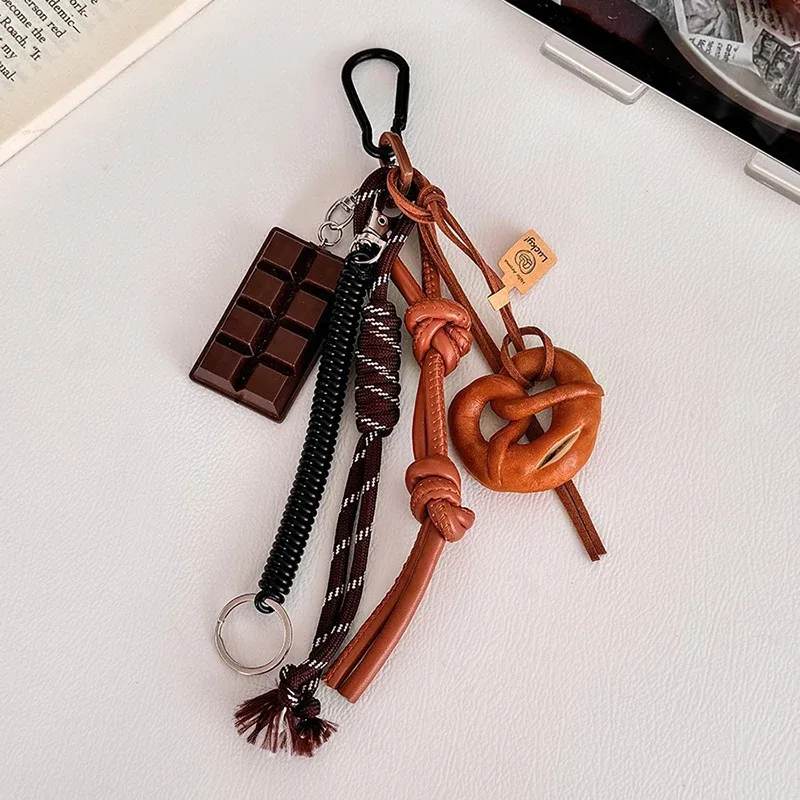 porte-clés mignon pain voiture sac à dos pendentif décoration nylon tissé adapté aux étudiants, couples, crochets pour clés