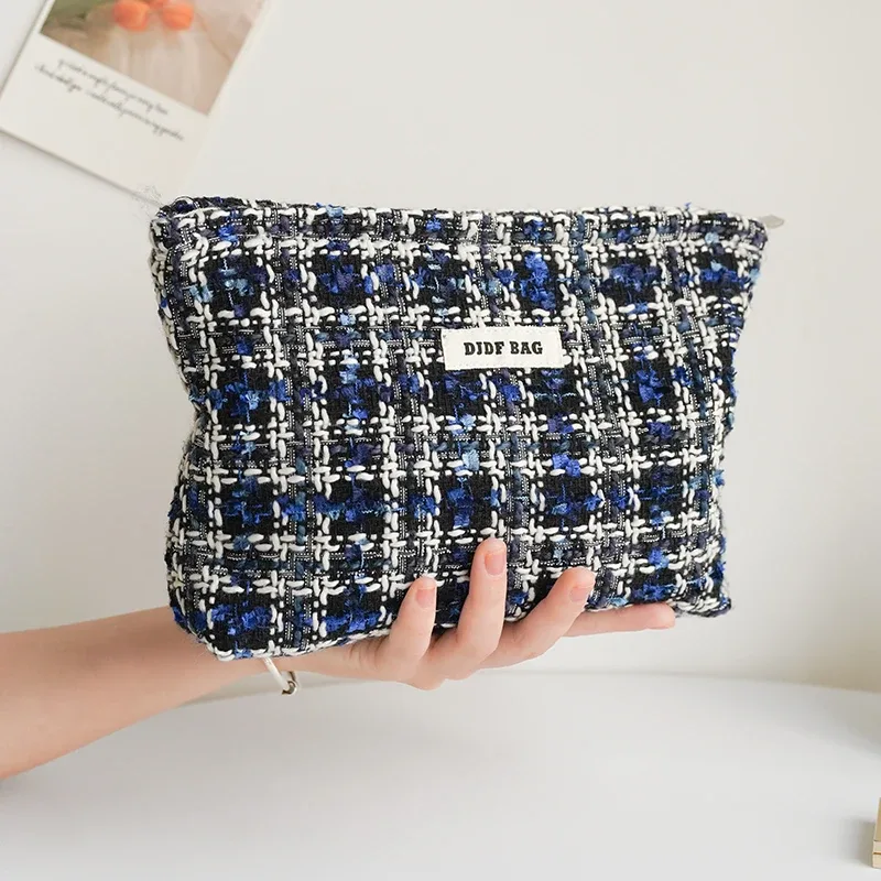 sac à cosmétiques en peluche jaune pour femmes, trousse de toilette de voyage portable, sac de rangement de changement de cosmétiques de grande capacité, pochette de banlieue ins