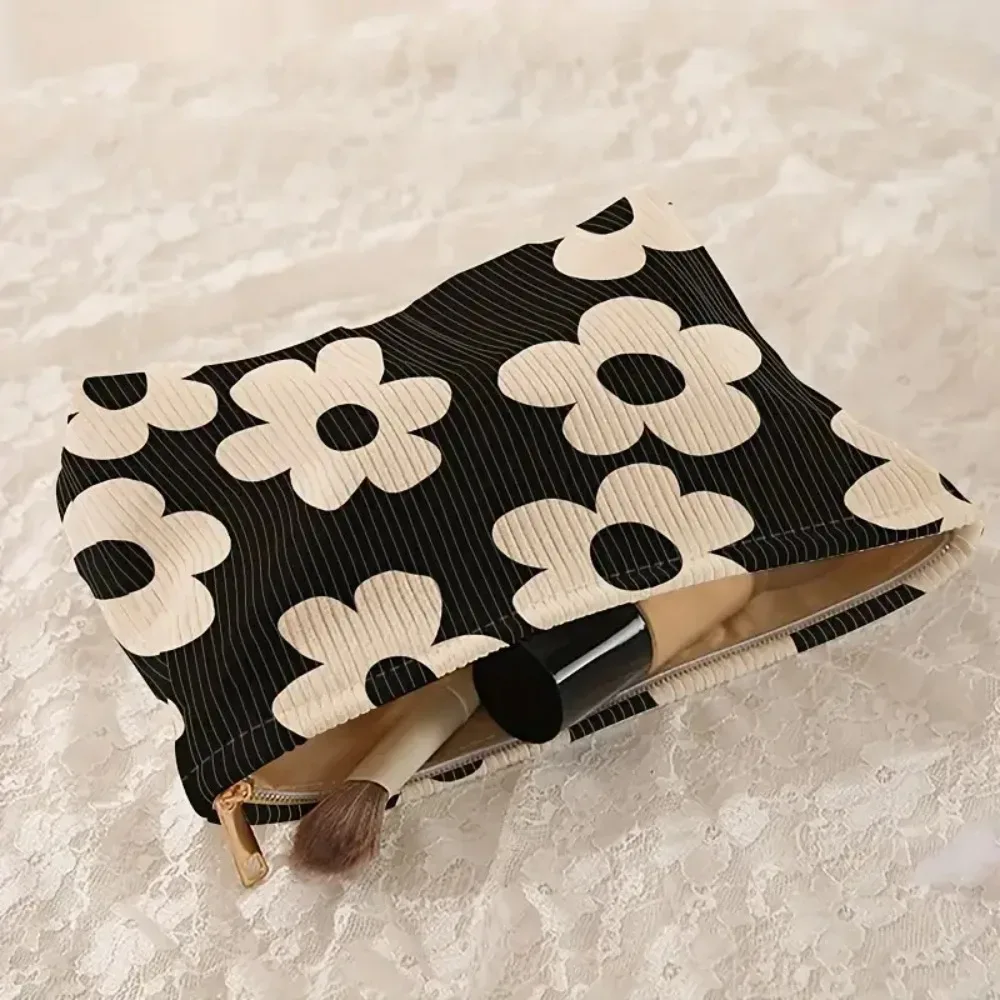 pochette de maquillage en velours noir avec impression sérigraphique de chrysanthèmes, élégante et vintage, organiseur de cosmétiques portable pour femme, pochette à main