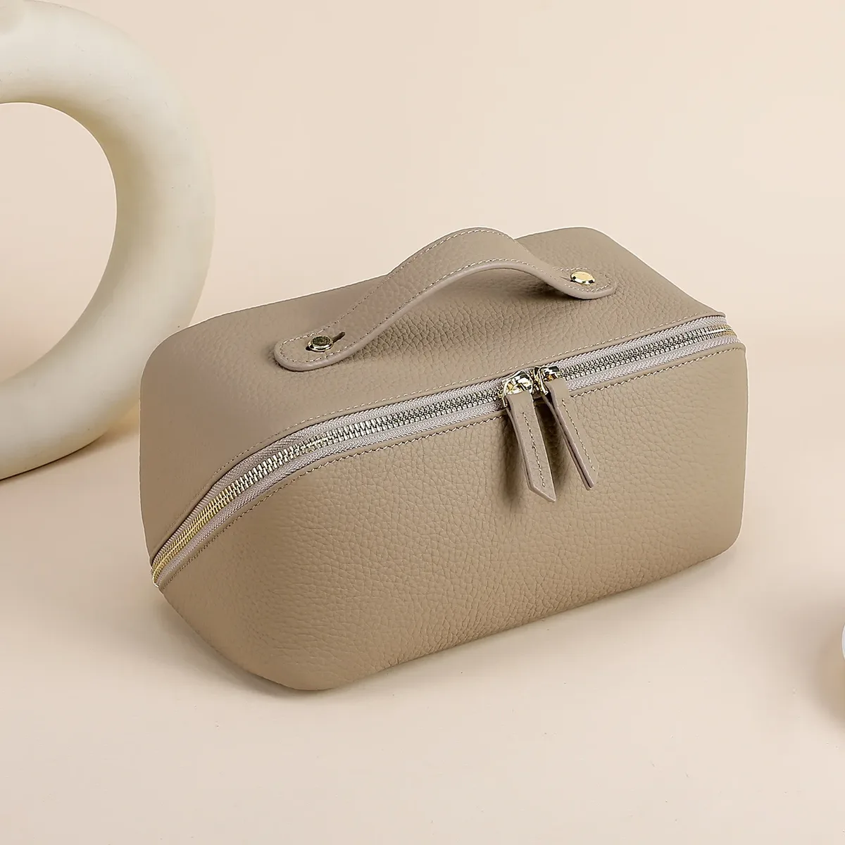 sac de maquillage en cuir de vache, sac de rangement de voyage, trousse de toilette multi-compartiments de grande capacité, sac à cosmétiques pour femmes avec initiales gratuites