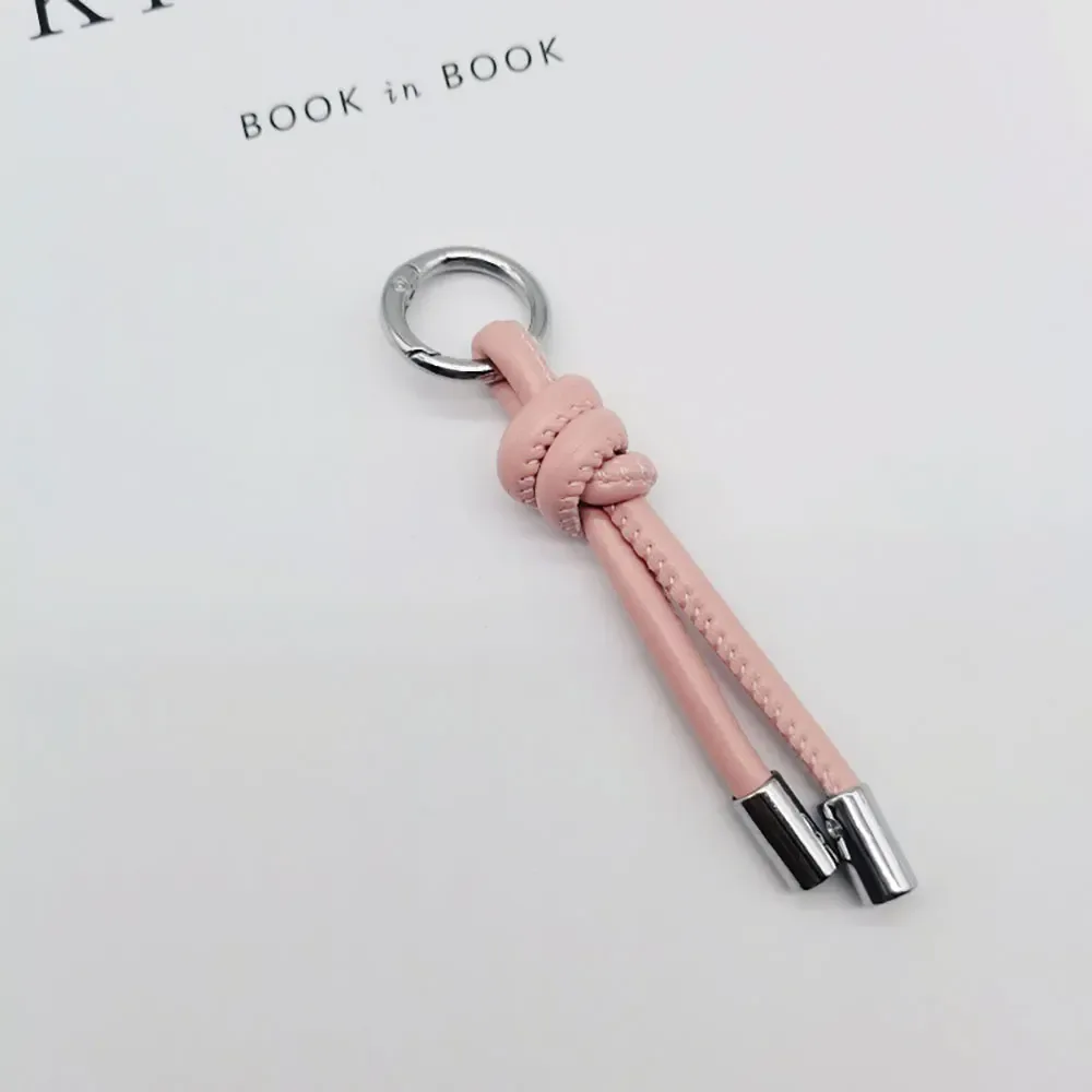 1 pièce de nouveau porte-clés pendentif, accessoires diy pour vêtements et bagages, accessoires de valise, cordon en cuir pour couple, simple et créatif.