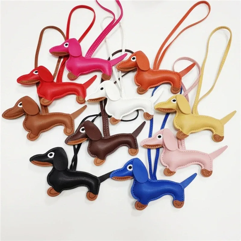 Mini porte-clés en cuir PU en forme de chien Teckel, décoration de sac à main, breloque pour sac à dos, cadeau pour hommes et femmes