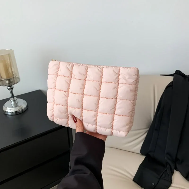 pochette de maquillage rembourrée et matelassée pour femmes, sac de rangement de maquillage bouffant, grand sac de rangement de cosmétiques, pochette à main, étui de beauté