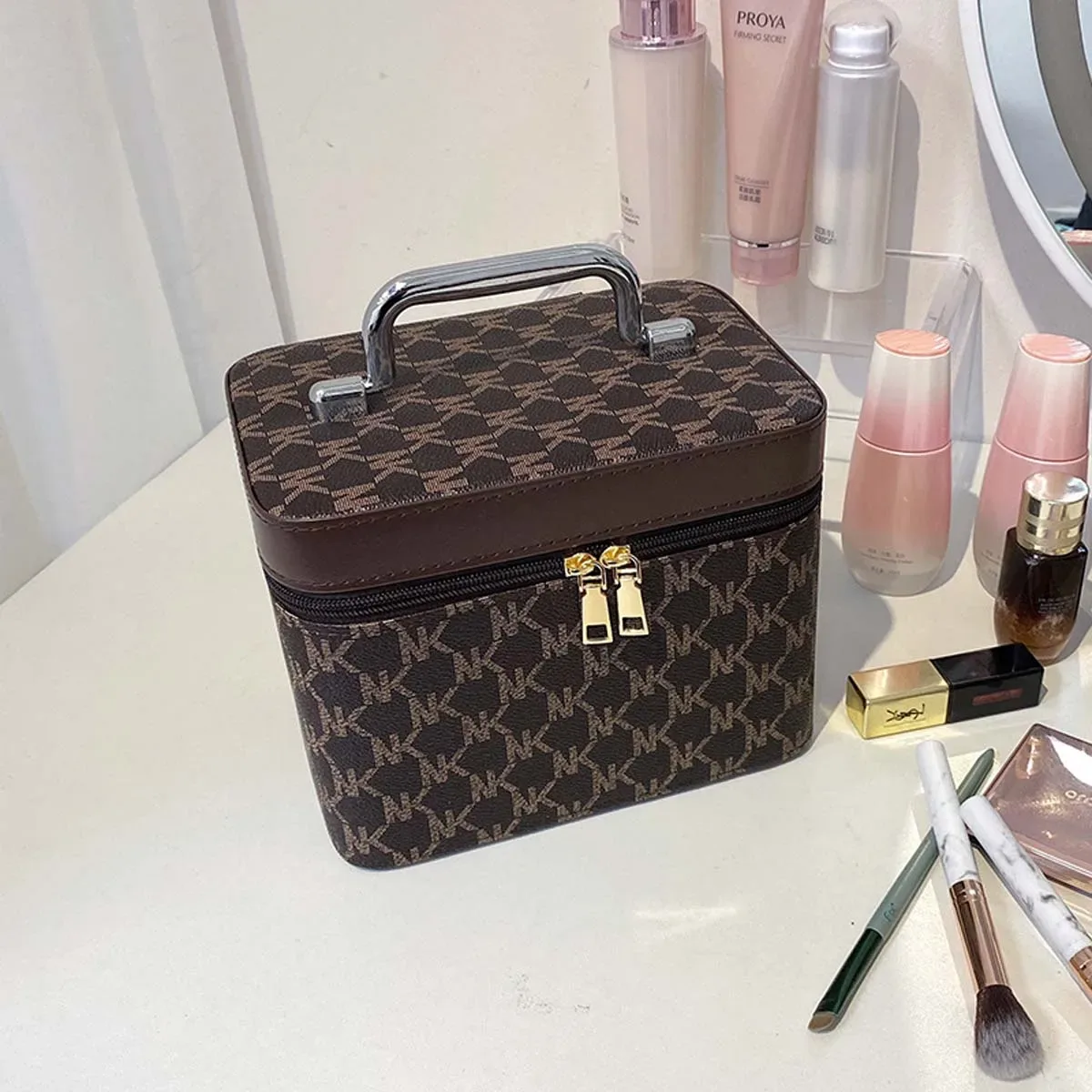 trousse de maquillage avec fouet avancé, valise à lettres, boîte de rangement pour cosmétiques à domicile, boîte de technicien féminine, vente en gros, nouveau