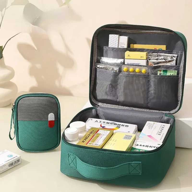 Kit de médicaments médicaux, sac de rangement de santé multifonctionnel en couches, pochette de rangement pour femmes, pochette de maquillage de voyage, sac à cosmétiques