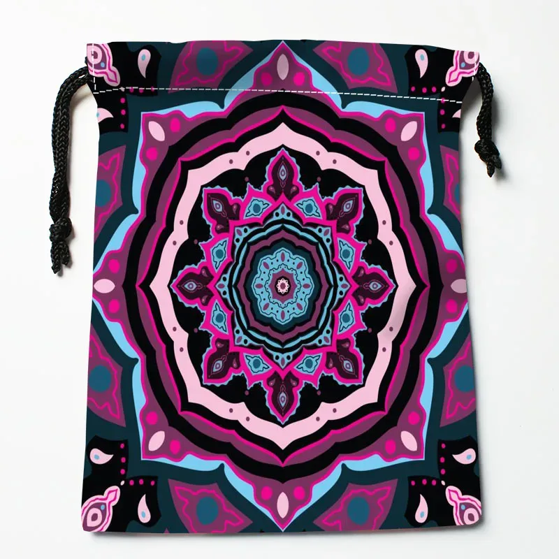 sacs à main à motif de mandala personnalisé, sacoches cadeaux imprimés, poudres de voyage, rangement de vêtements, trousse de maquillage, 18x22cm
