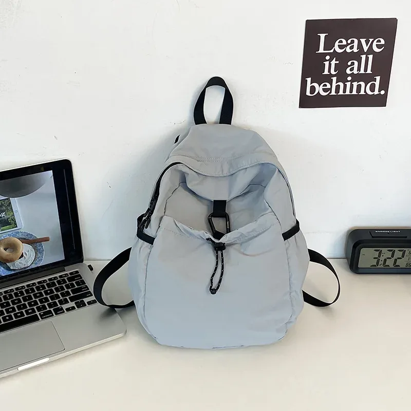 sac à dos plissé en nylon pour femme, style urbain simple, imperméable, grande capacité, idéal pour les trajets quotidiens et les étudiants