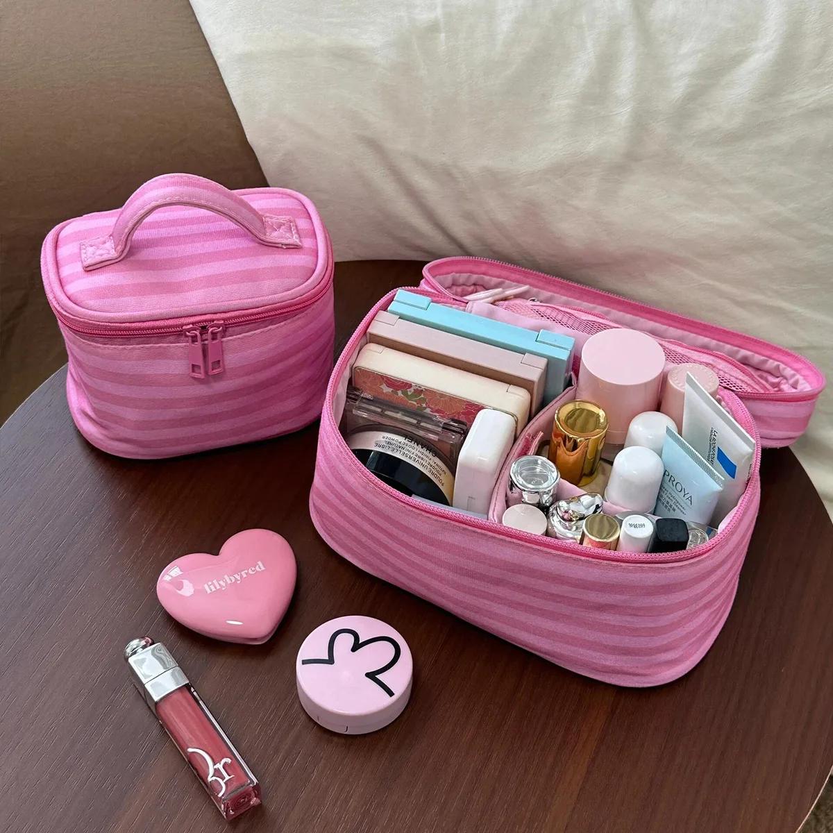 Nouvelle Trousse de Maquillage Portable Mini Mignonne à Rayures Roses pour Femmes – Idéale pour les Sorties et les Voyages