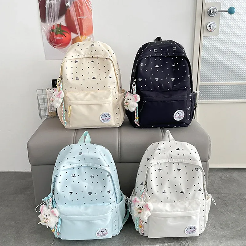 sac à main léger à motif papillon et étoiles, grande capacité, sac à bandoulière décontracté, sac à dos étudiant avec breloque, sac fourre-tout mignon