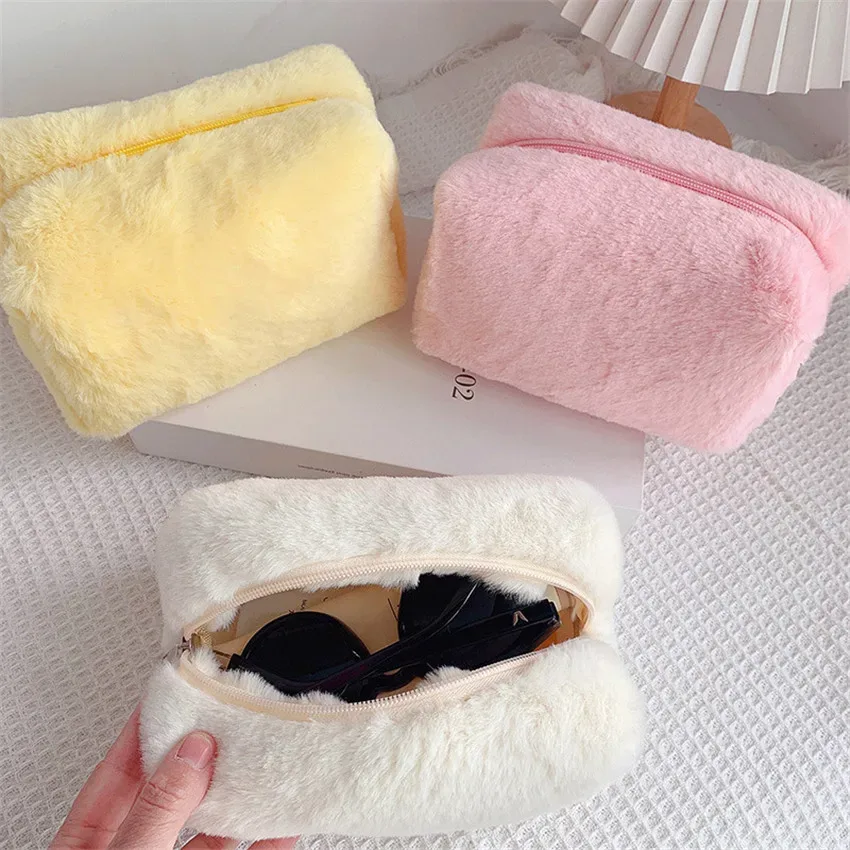sac de maquillage en peluche douce pour femmes, sac de rangement de maquillage cosmétique moelleux, étui de voyage pour filles, sac à main de lavage de toilette, nouvelle collection hiver