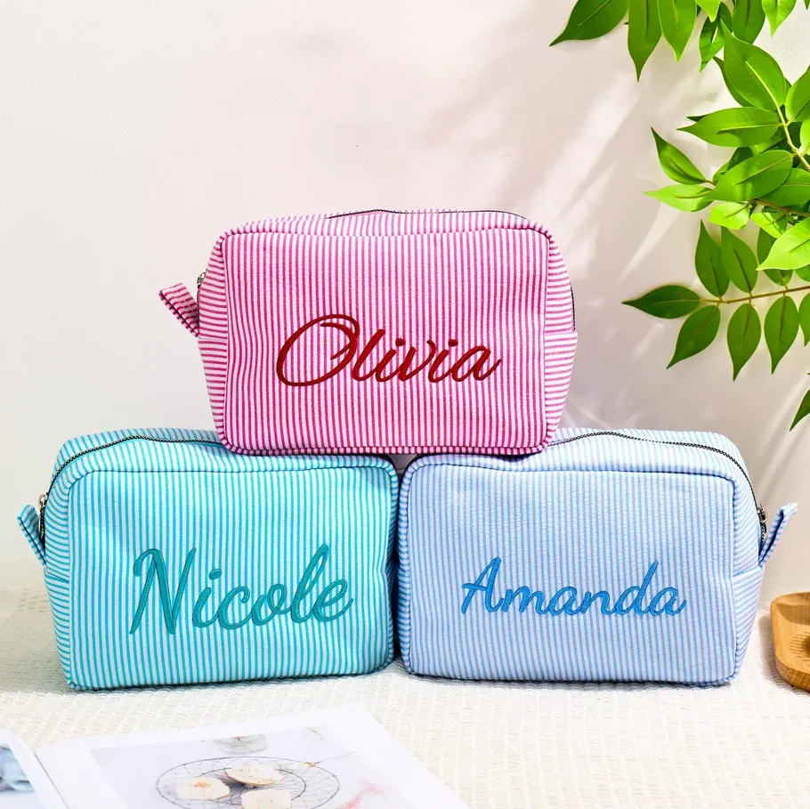 trousse de maquillage personnalisée, trousse de maquillage seersucker pour fille avec nom initiales, trousse à cosmétiques, cadeaux de demoiselle d'honneur, cadeau de douche nuptiale