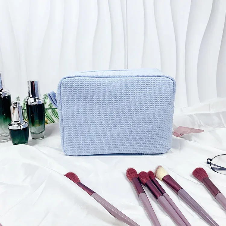 pochette de maquillage personnalisée brodée avec nom, sac cosmétique sur mesure, cadeau pour demoiselle d'honneur, cadeau pour lune de miel, cadeau pour l'équipe de mariage