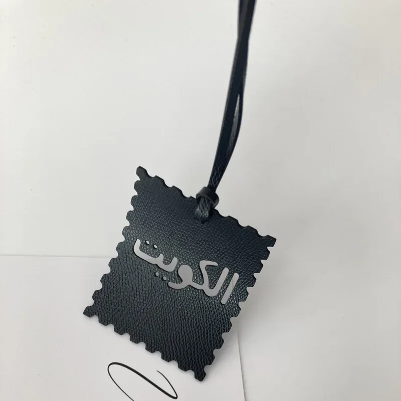 breloque de sac en cuir pu personnalisée avec lettres latines et arabes, accessoire pour sac à dos, décoration intérieure de voiture, décoration créative pour la maison