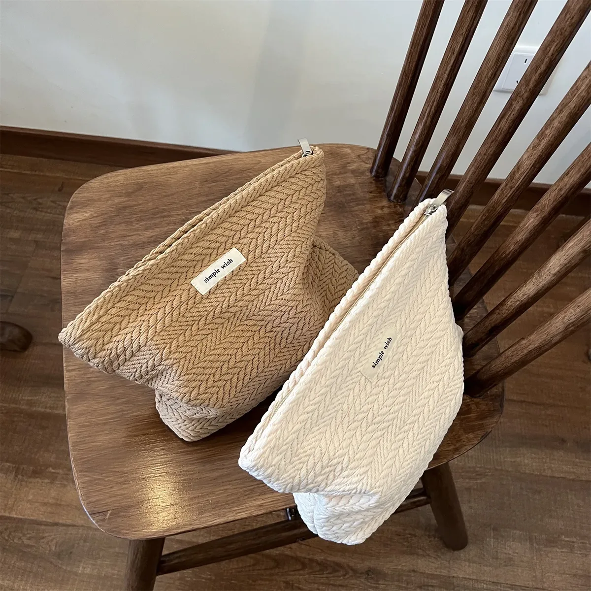 trousse de maquillage en coton tissé à la main – pochette cosmétique au crochet artistique avec fermeture éclair, pochette minimaliste pour femme