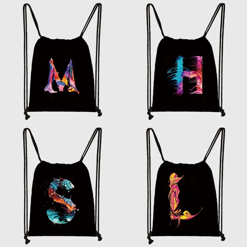 sac à dos avec cordon de serrage imprimé avec 26 initiales, sac de voyage léger et portable pour la plage, le sport, sac multifonctionnel pour articles divers