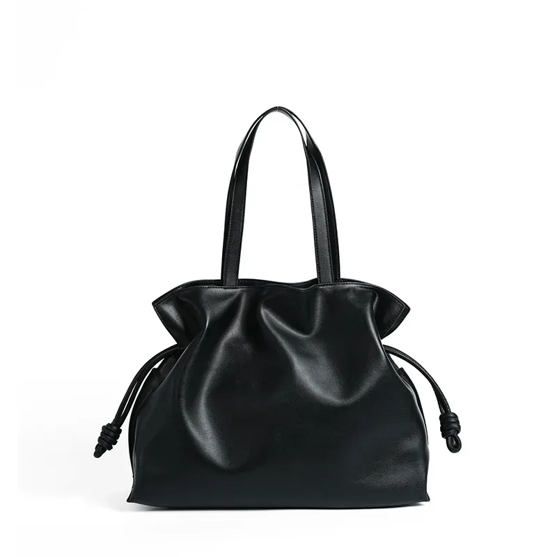 sac seau en cuir de vachette souple 2026 pour femme, sac fourre-tout plissé à cordon, sac de luxe de créateur à bandoulière unique, sac porte-bonheur