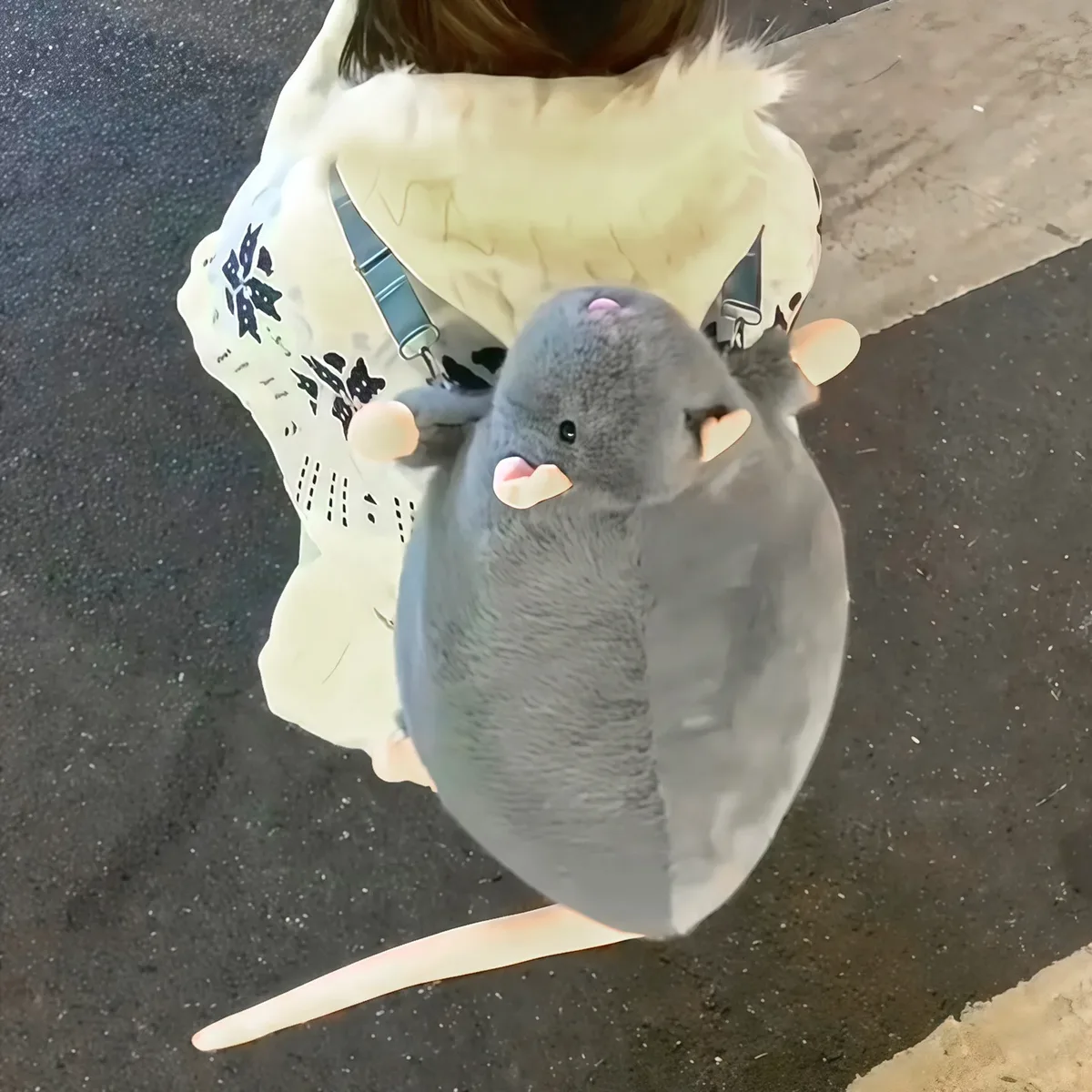nouveaux sacs à dos tendance 2026 au design original, sacs à dos amusants en forme de souris avec fermeture éclair en peluche, sacs de transport grande capacité
